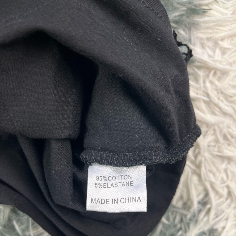 NWT Seek The Label Women's Black Netted Skirt Size Small - Picture 8 of 8